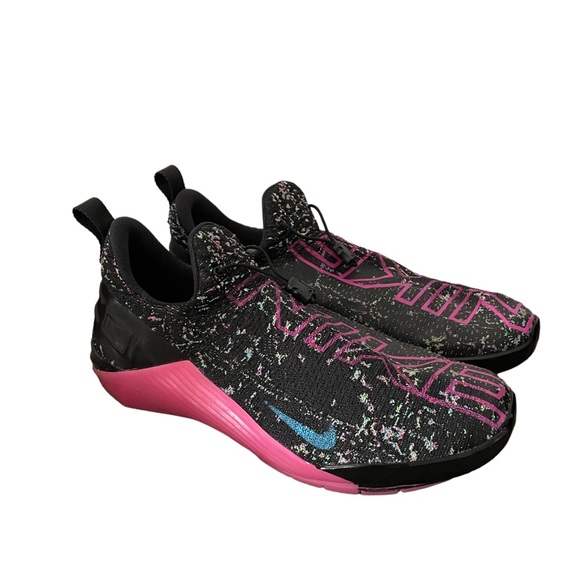 Nike React Metcon AMP Black Fire Pink Size 11.5 - Picture 2 of 7